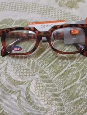 🧡$5 Bundled NWT +1.75 Tortoise Shell BASIC READERS